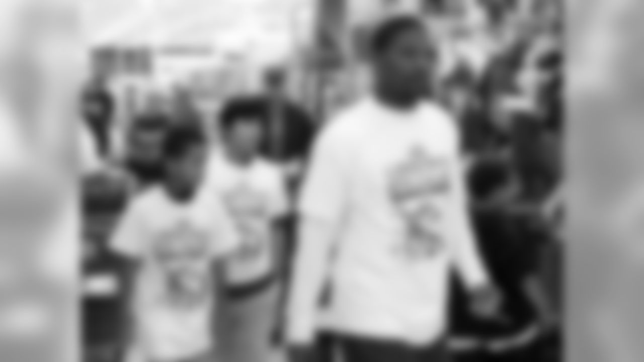 RB David Johnson and his shoppers