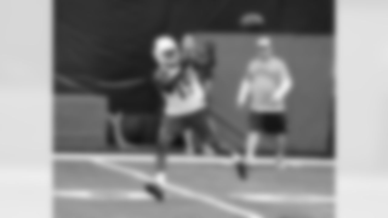 WR J.J. Nelson