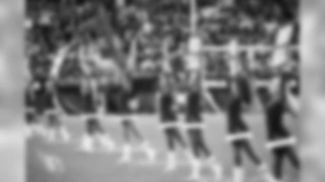 Images of the Cardinals cheerleaders during the Week 15 contest at State Farm Stadium