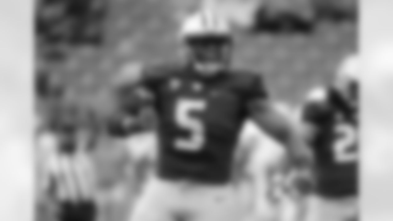 Joe Mathis, Washington: Projected fifth-rounder pick