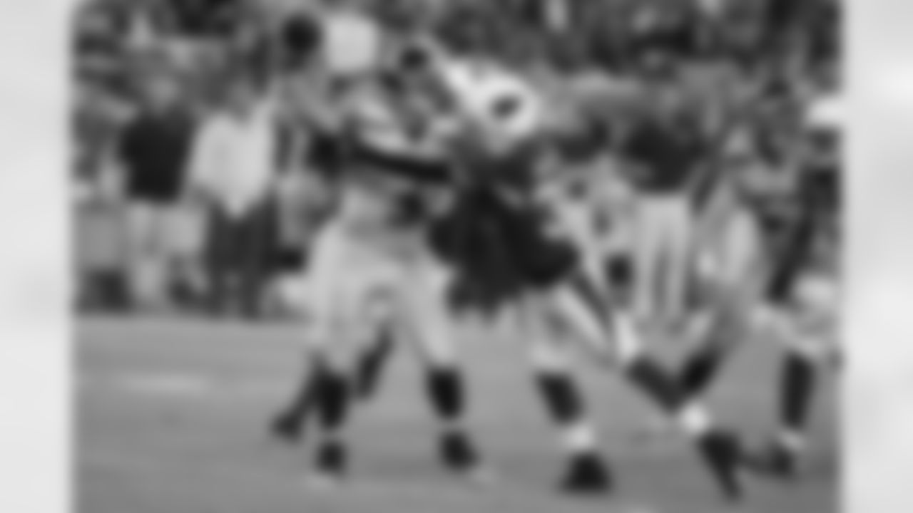 Week 7: S Tyrann Mathieu pressures Russell Wilson.