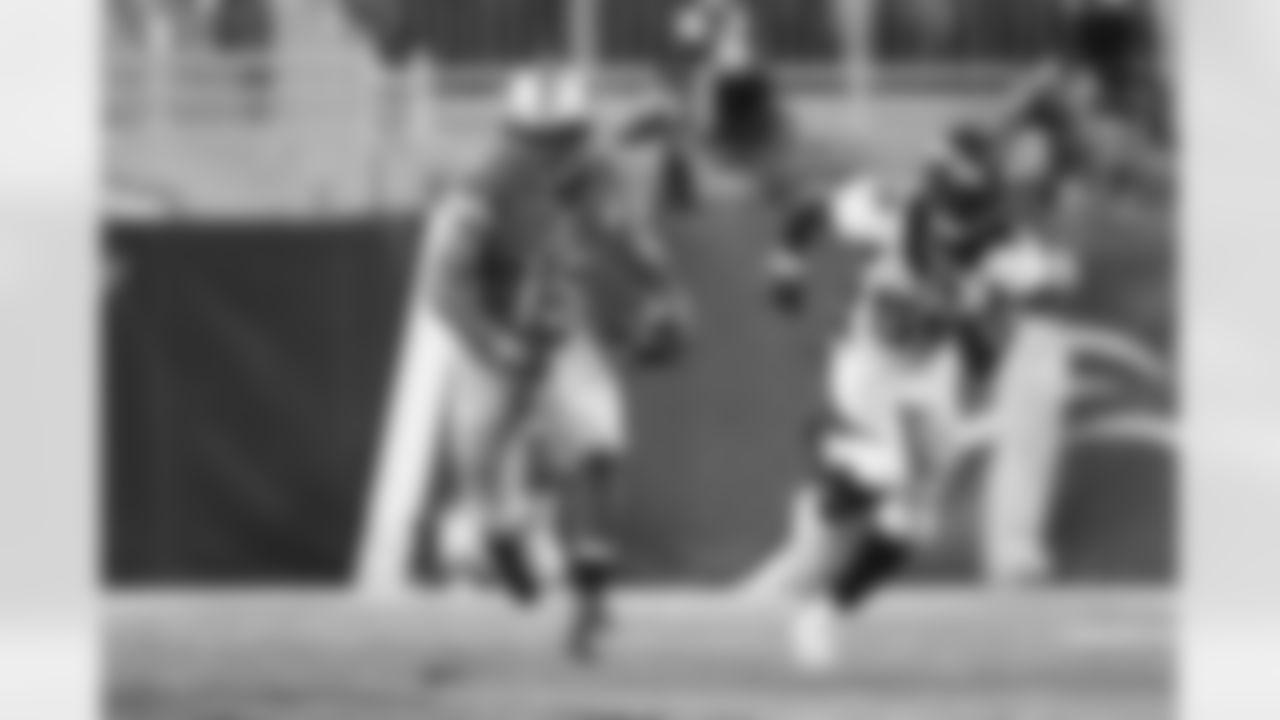 WR Golden Tate