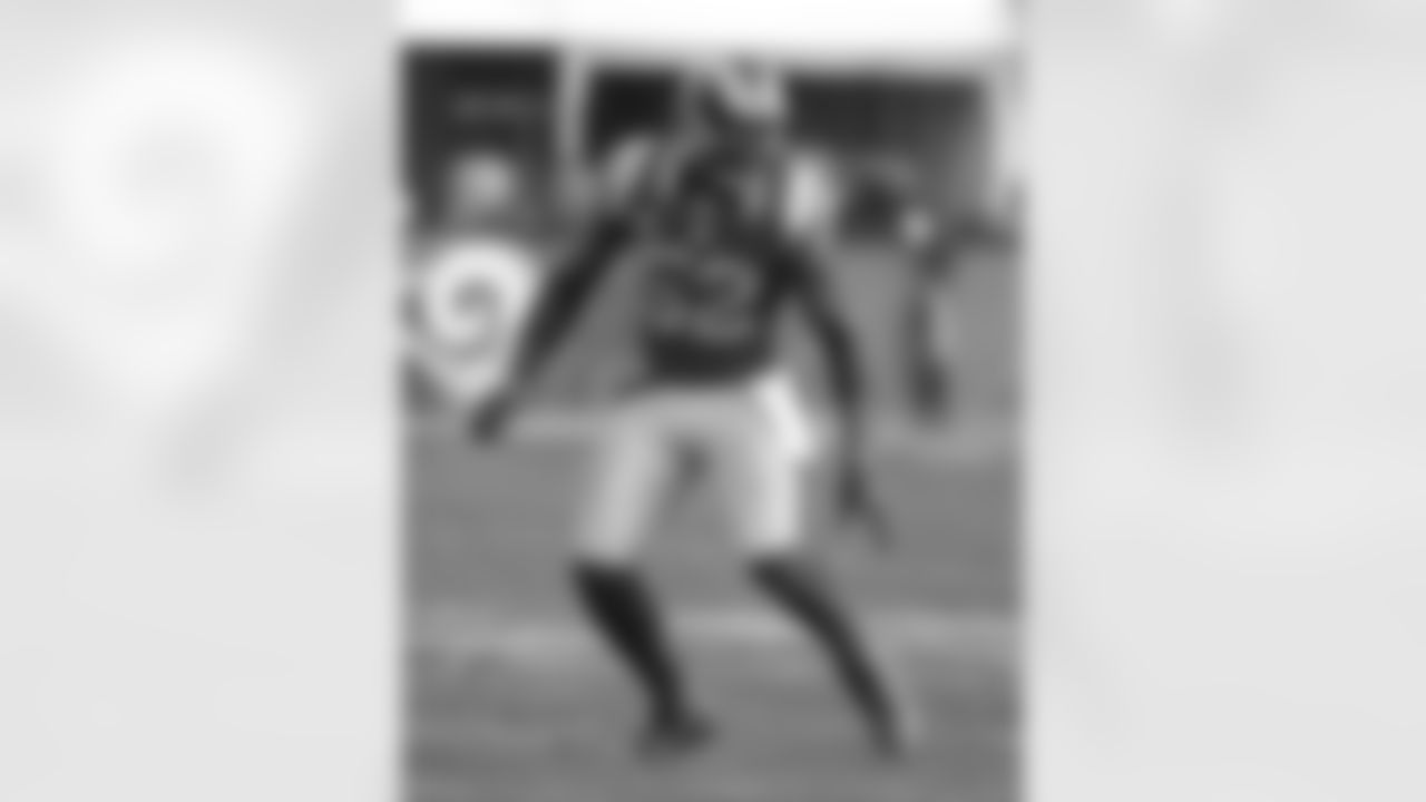 LB Alec Ogletree