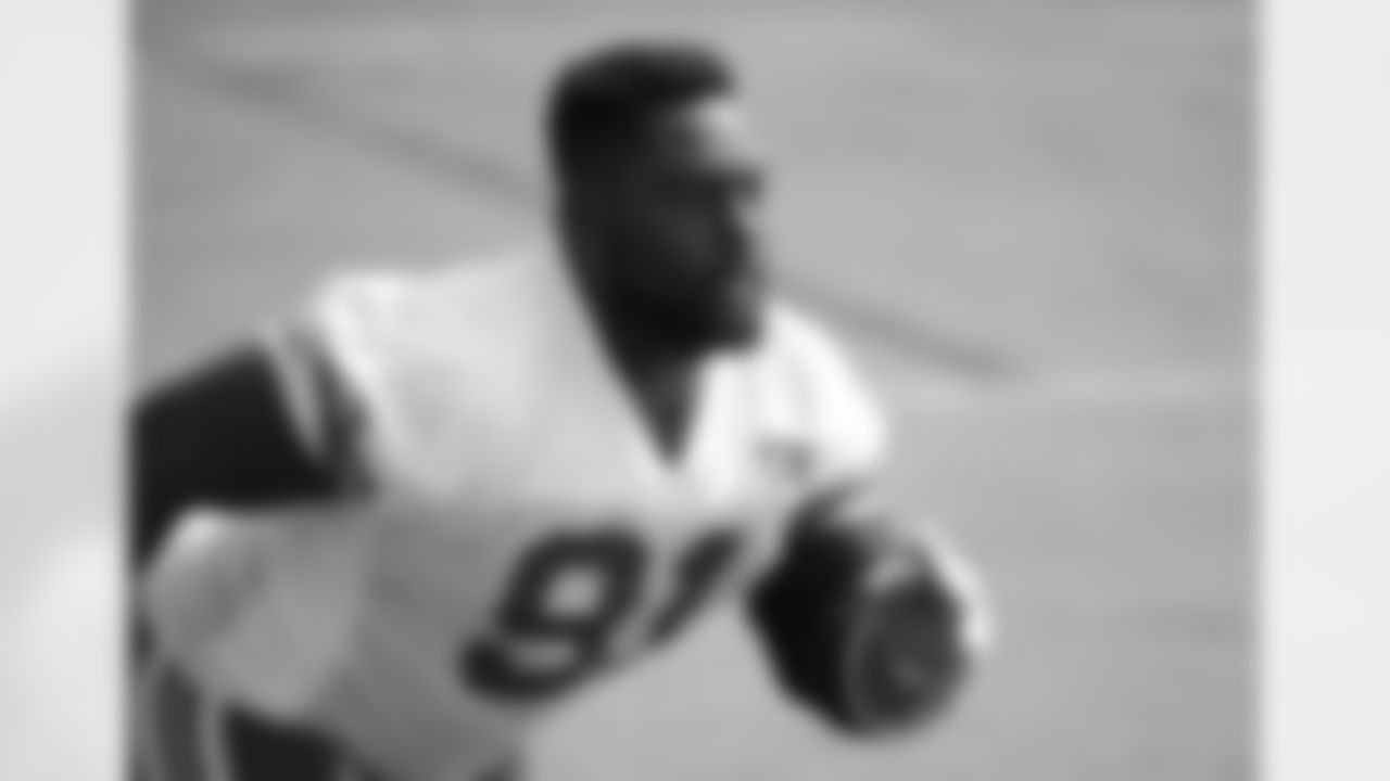 Defensive tackle Derrick Nnadi