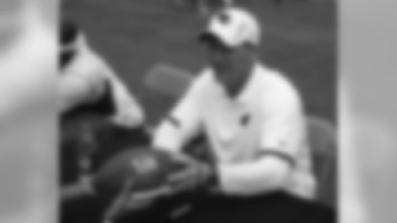 Coach Ken Whisenhunt