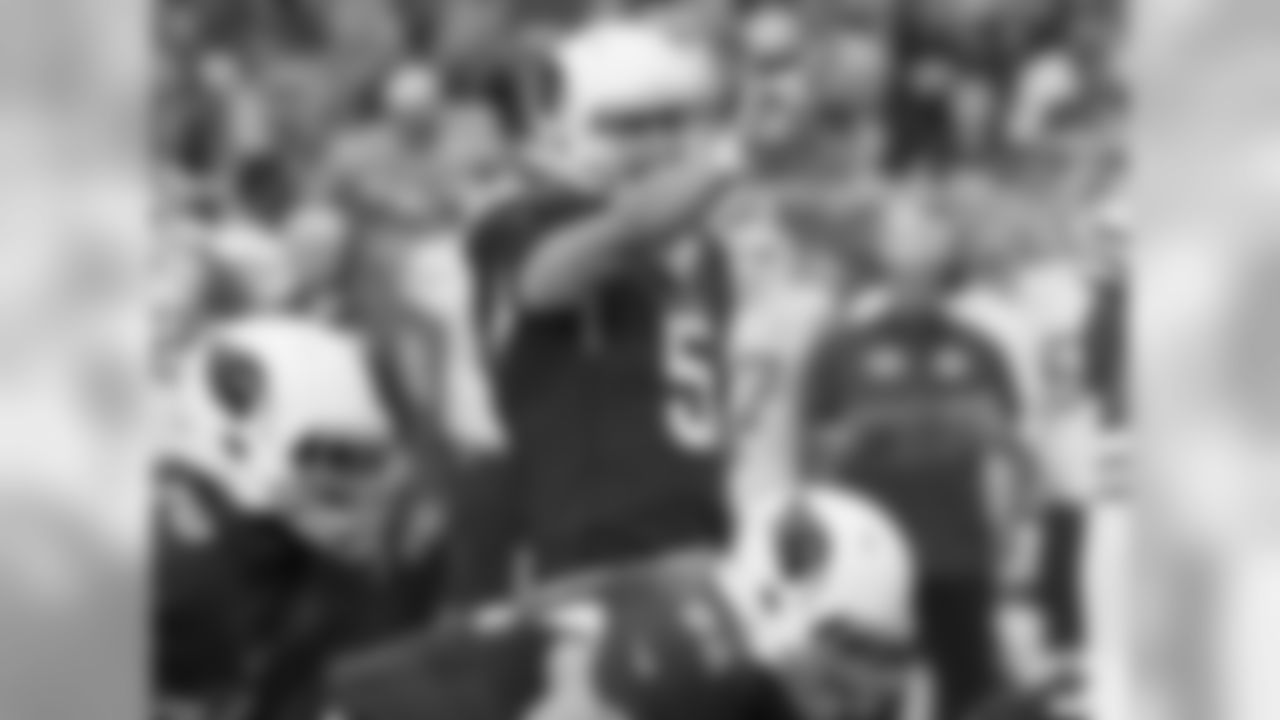 QB Drew Stanton makes a play-call at the line of scrimmage