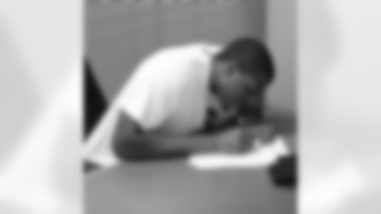 Third-round pick Kareem Martin inking his deal