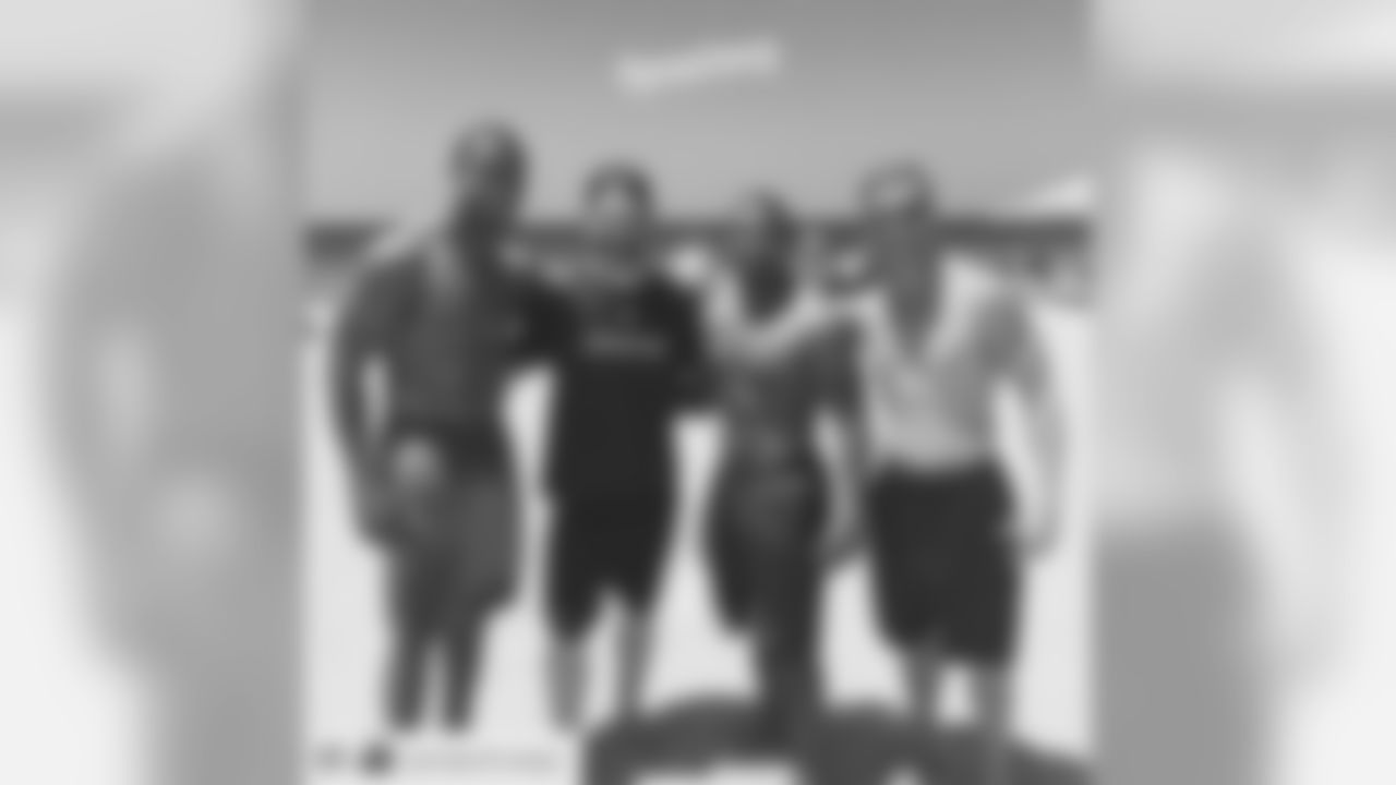 WR Michael Floyd (@mikefloyd) working out with Buccaneers RB Doug Martin and others