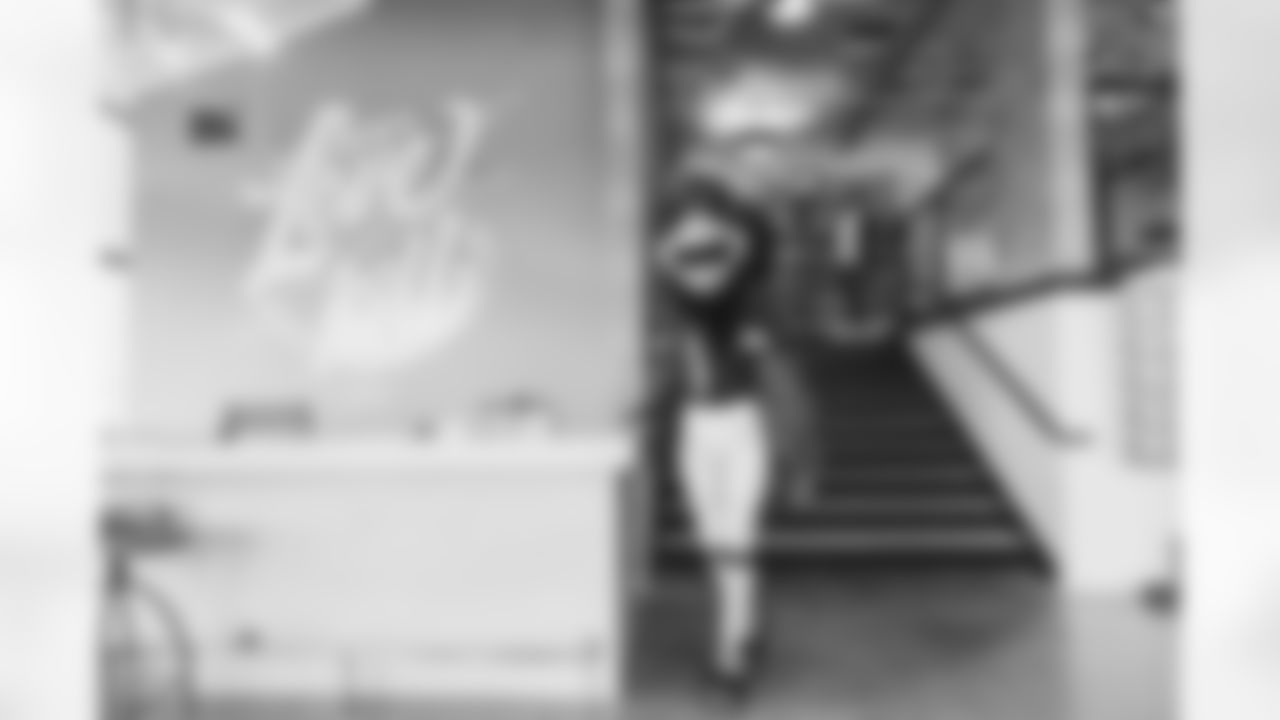 Cardinals_Maxx-Williams_James-Agency_03.28.22-1