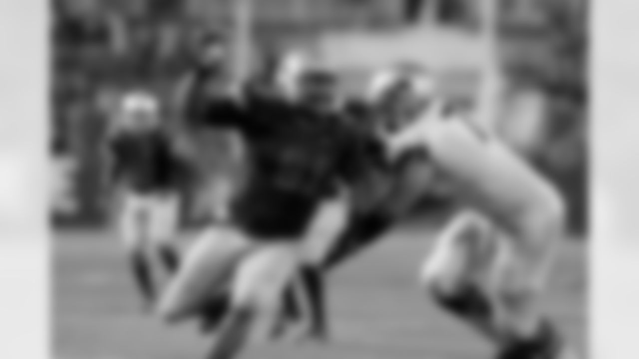 Stony Brook OLB Victor Ochi: Projected sixth-rounder