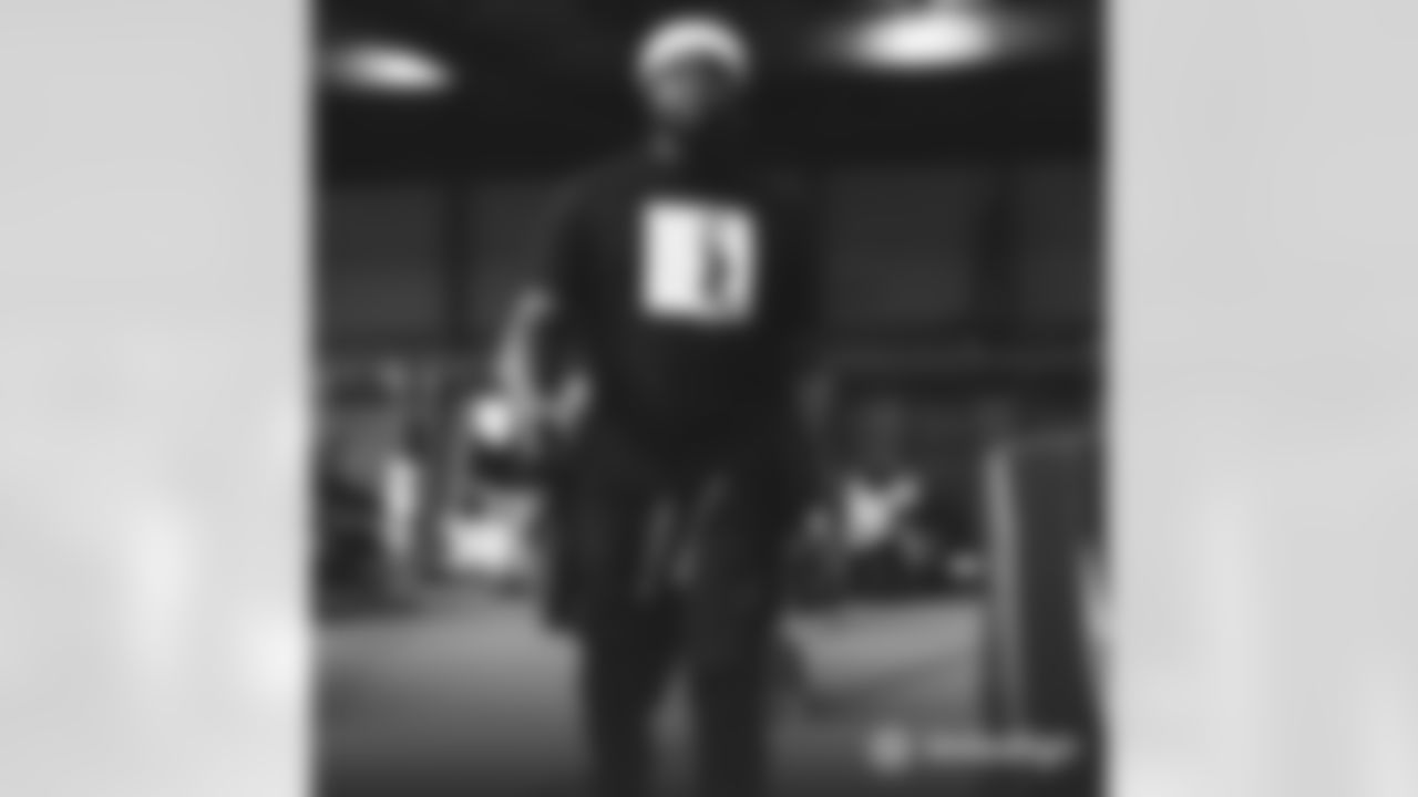 SQ-Arrivals-JoshMiles
