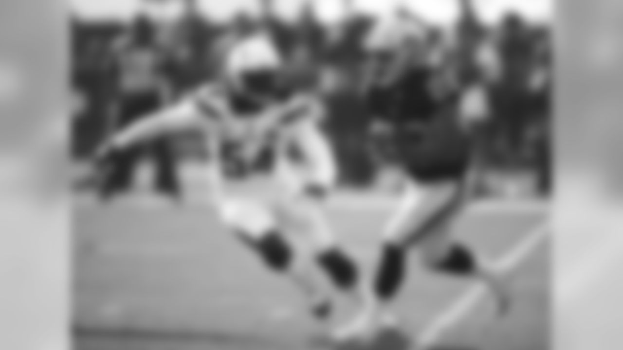 Los Angeles Chargers defensive end Melvin Ingram III