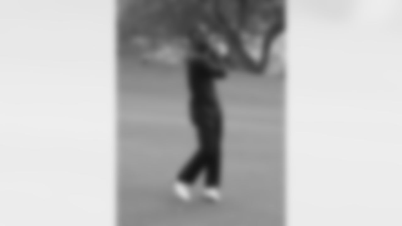 CB Patrick Peterson shoots from the fairway