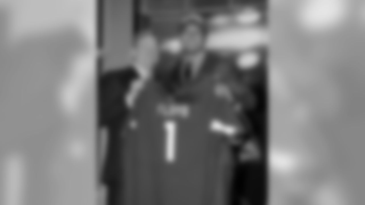 WR Michael Floyd poses with commissioner Roger Goodell at the draft.