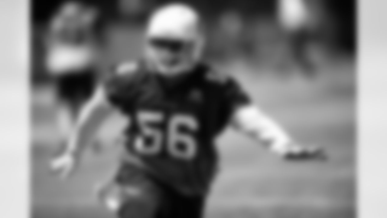 LB Reggie Walker