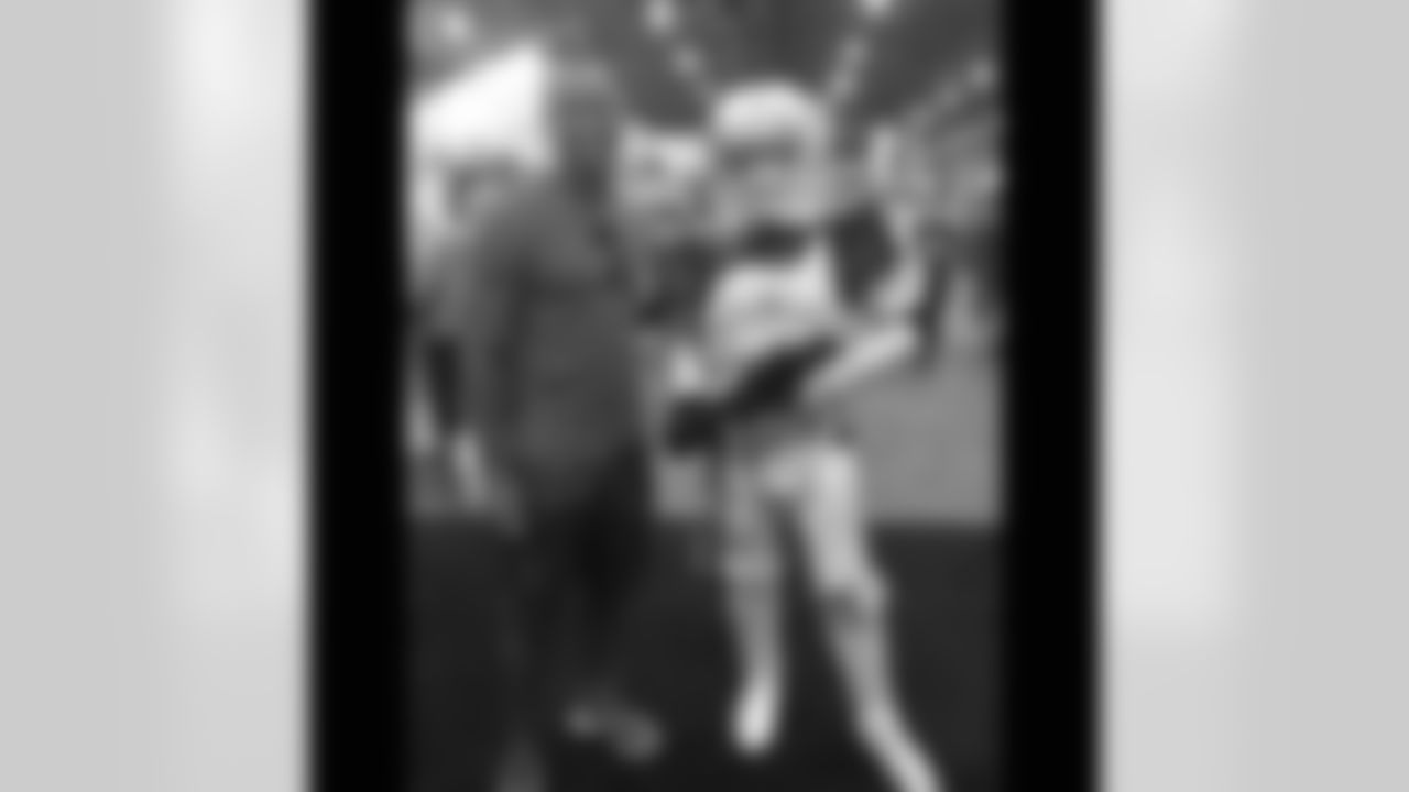 CB Justin Bethel (@jbet26) at Phoenix Comicon