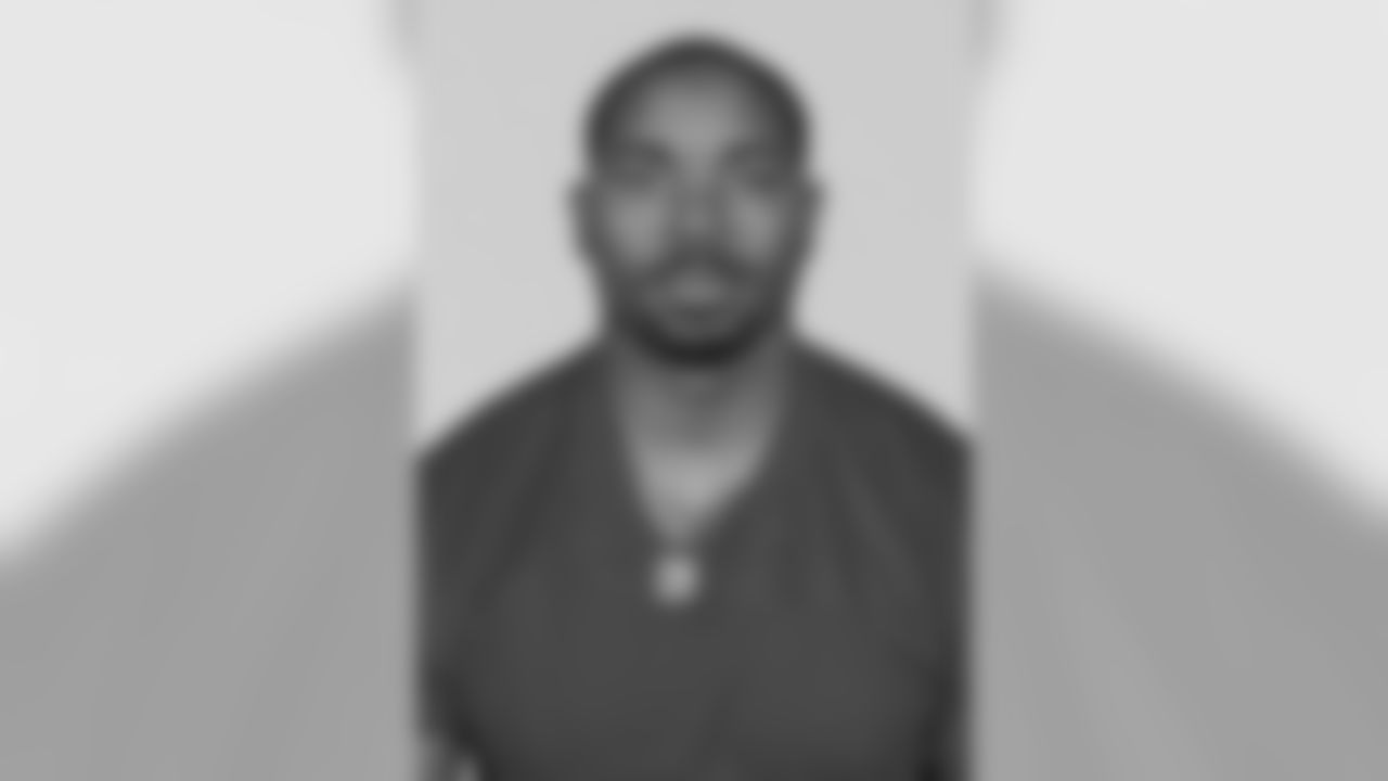 1998: DE Jomo Cousins, Florida A&M
