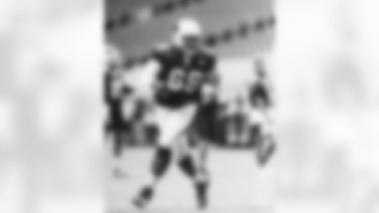 OL Kelvin Beachum