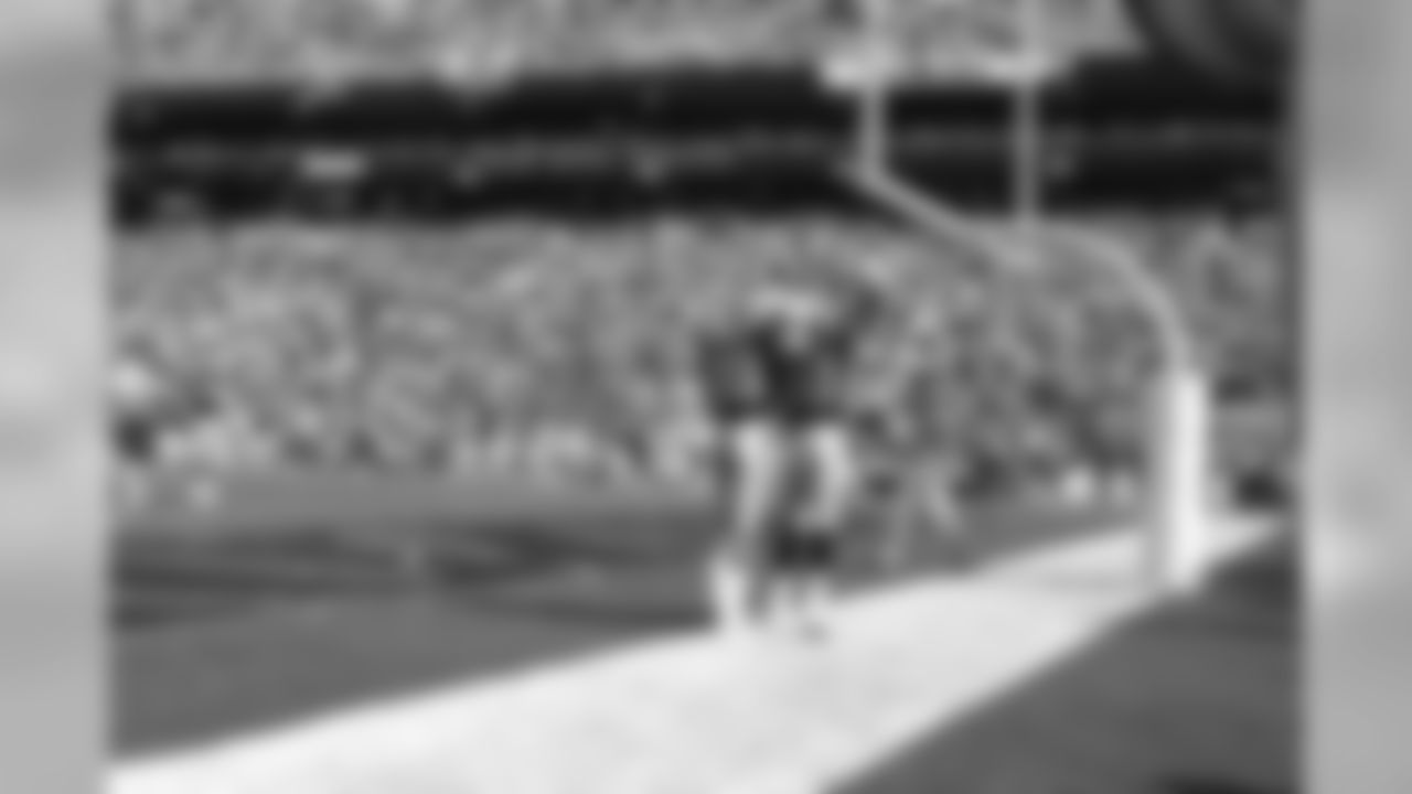 1994: Cowboys WR Alvin Harper celebrates a touchdown at Sun Devil Stadium