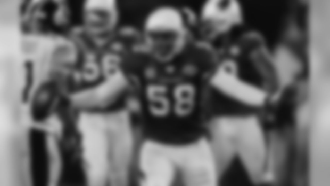 2004: LB Karlos Dansby, Auburn