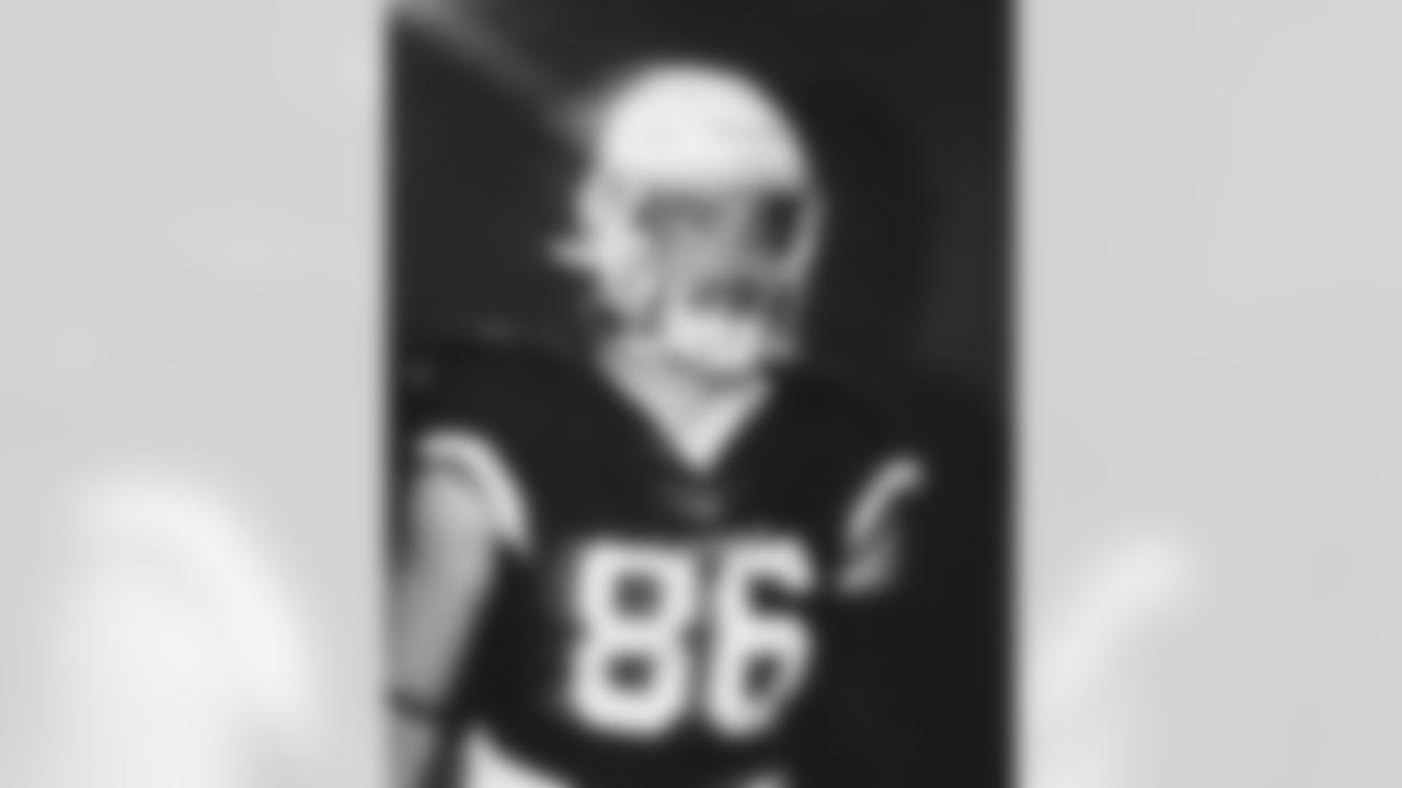 TE Zach Ertz