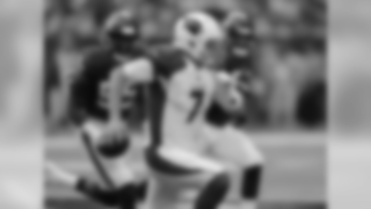 Gabbert on a scramble