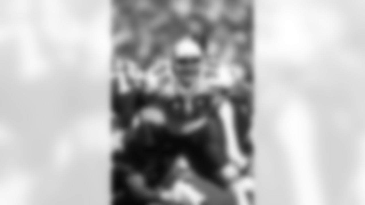 Honorable mention: DT Eric Swann, first round, 1991