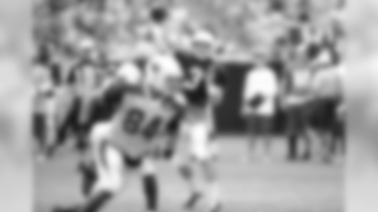 QB Carson Palmer drives one downfield