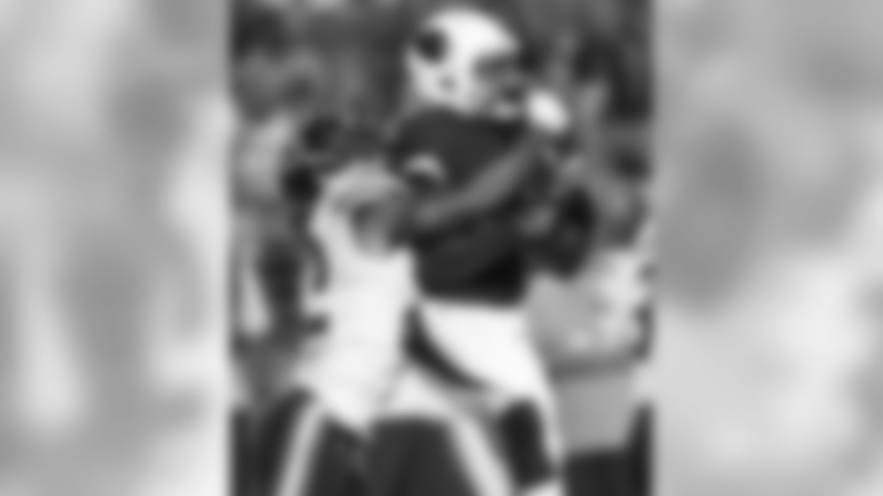 WR Chris Hubert cradles the catch