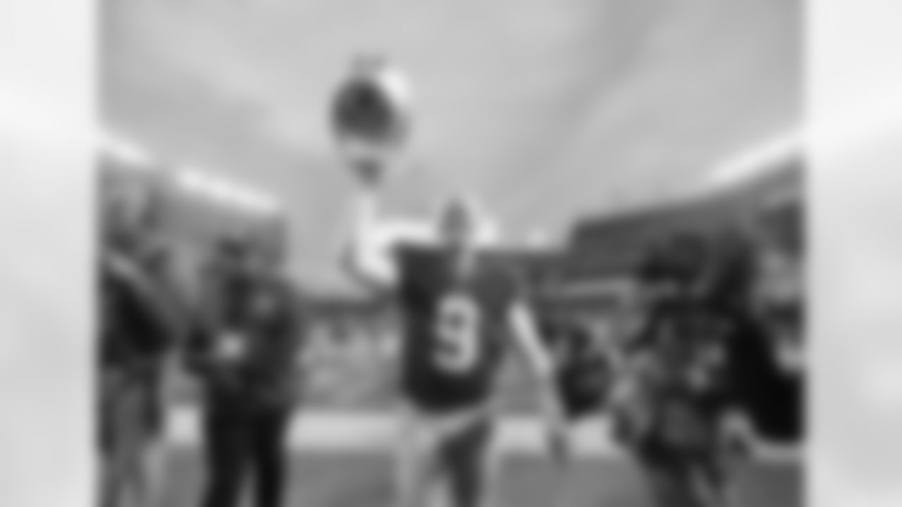 K Phil Dawson