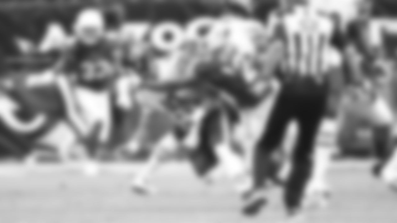 CB Bene' Benwikere: Half-sack