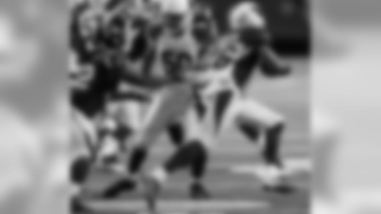 S Rashad Johnson gets away from Falcons RB Jacquizz Rodgers after an interception