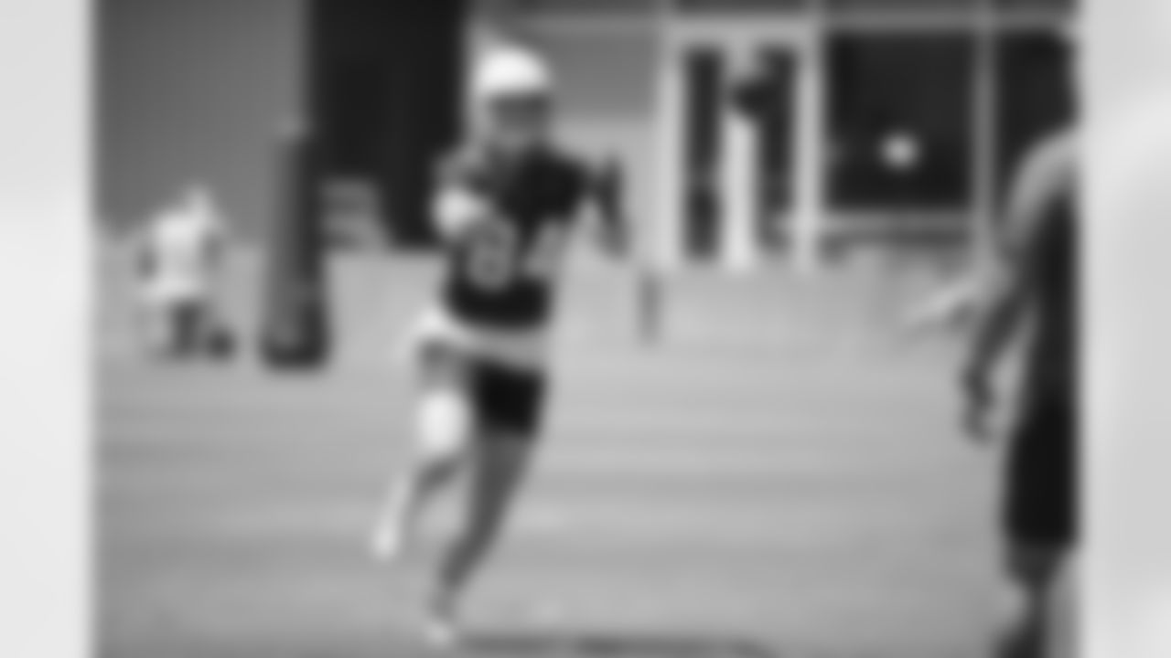 Arizona Cardinals tight end David Wells (84) practices during Week 1 of the OTA offseason program on Tuesday, May 24, 2022 in Tempe, AZ.