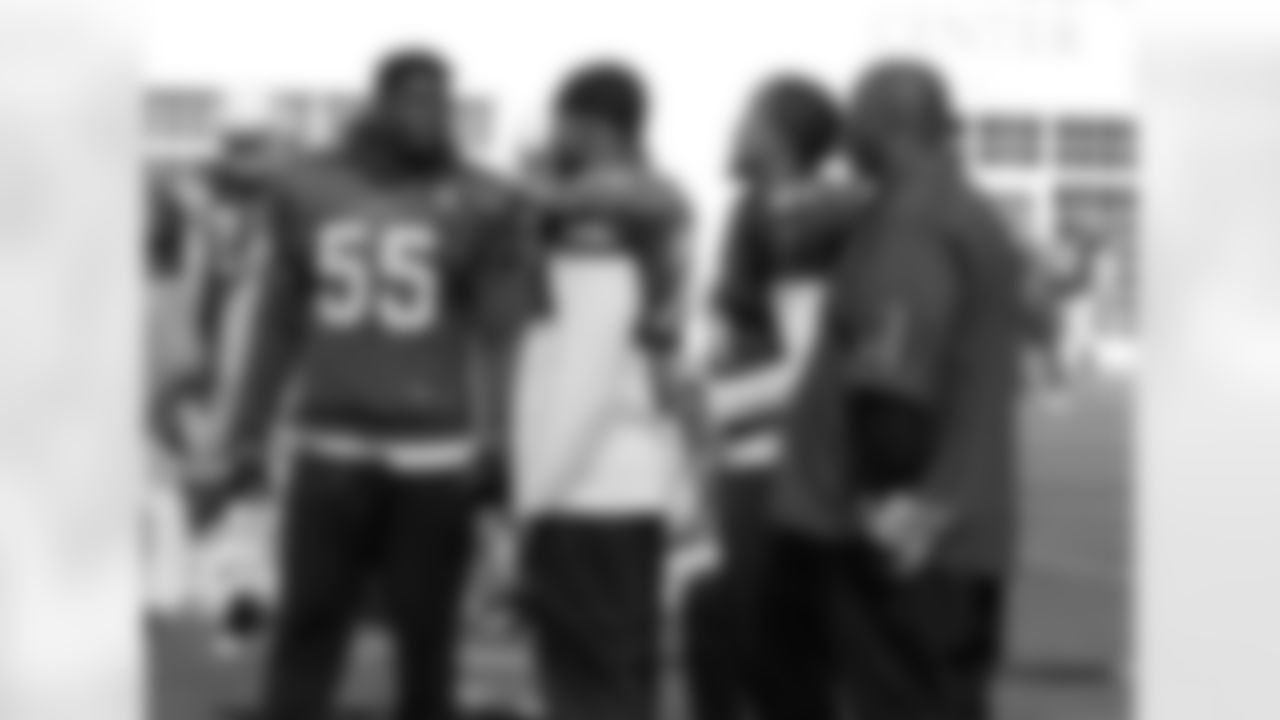 LB Sean Weatherspoon