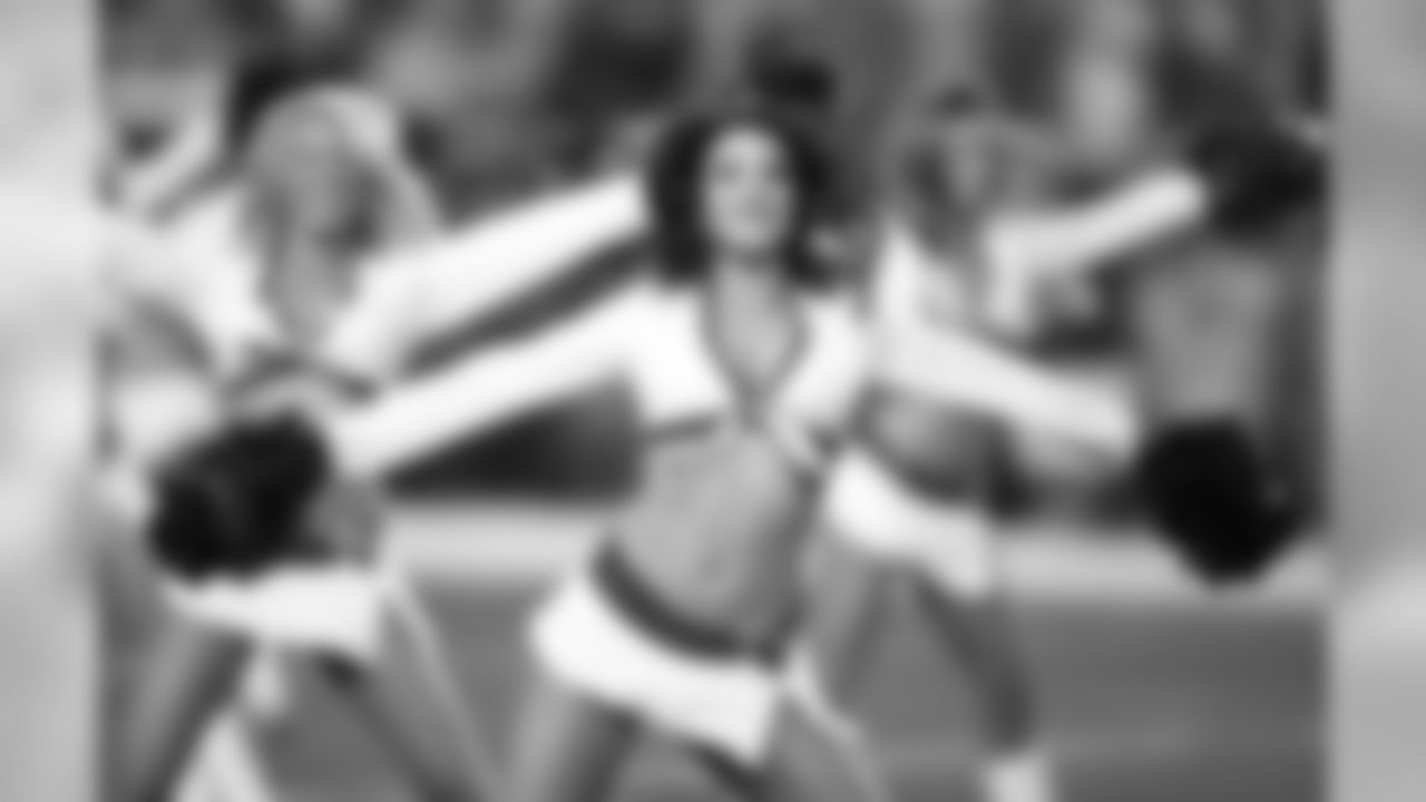 A Cardinals cheerleader