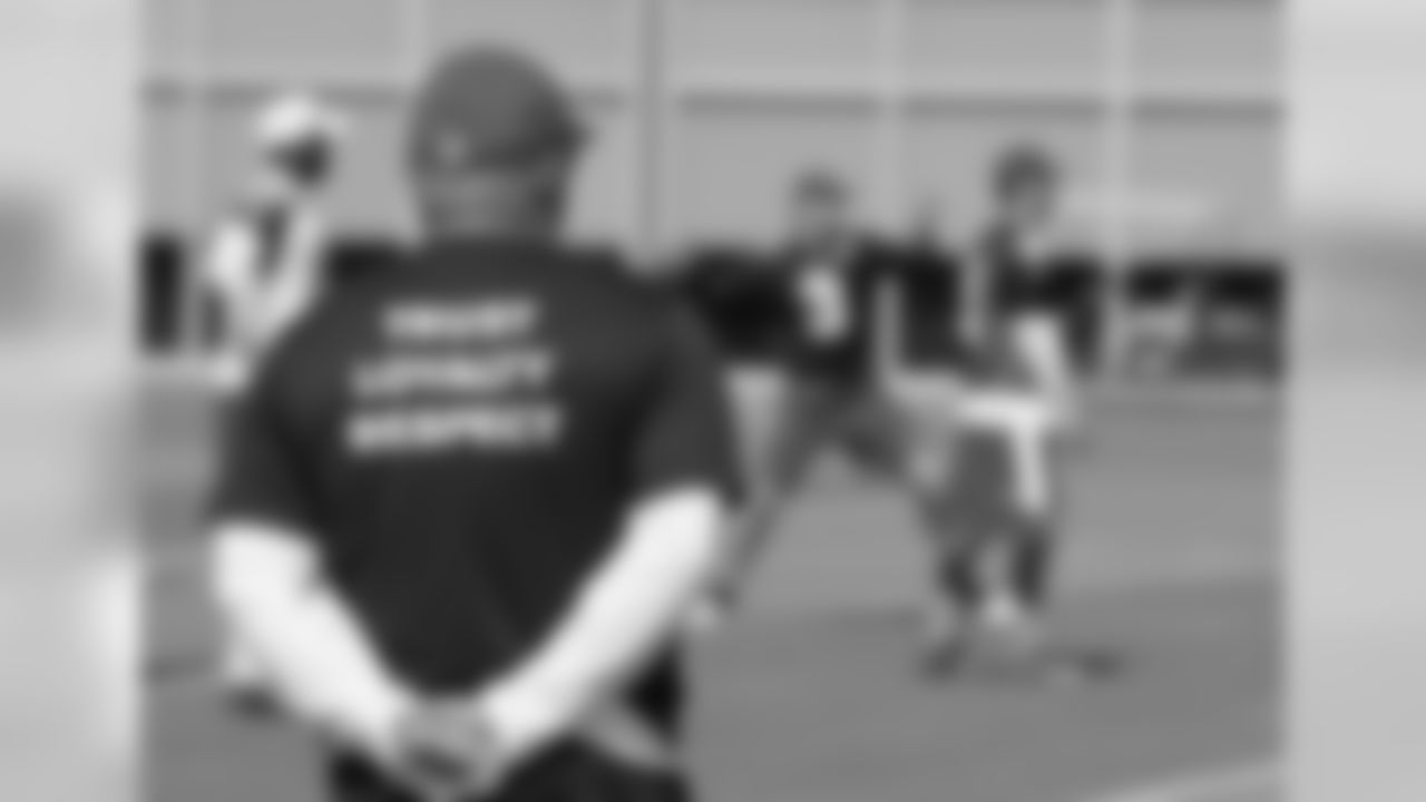 Coach Bruce Arians keeps a watchful eye on the workout