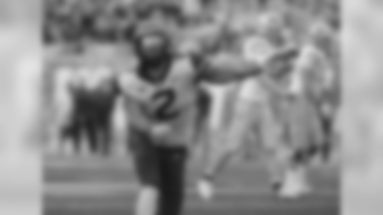 West Virginia safety Kenny Robinson Jr.