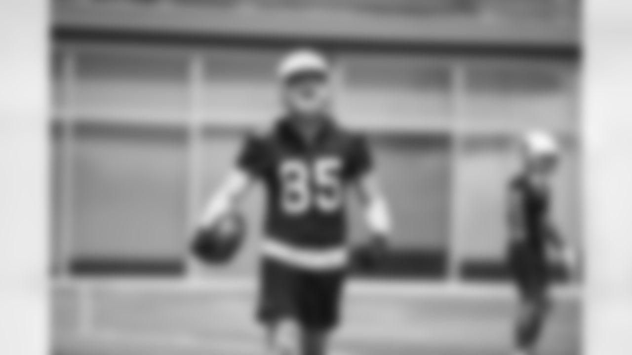 Arizona Cardinals tight end Trey McBride (85) during the first day of the 2022 Arizona Cardinals Minicamp on Tuesday, June 14, 2022 in Tempe, AZ.