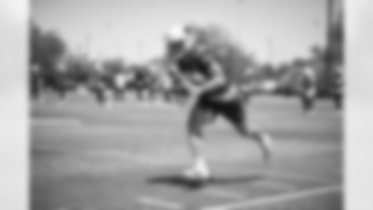 Arizona Cardinals tight end Trey McBride (85) during Week 2 of the OTA offseason program at the Dignity Health Training Facility on Wednesday, May 31, 2023 in Tempe, AZ.