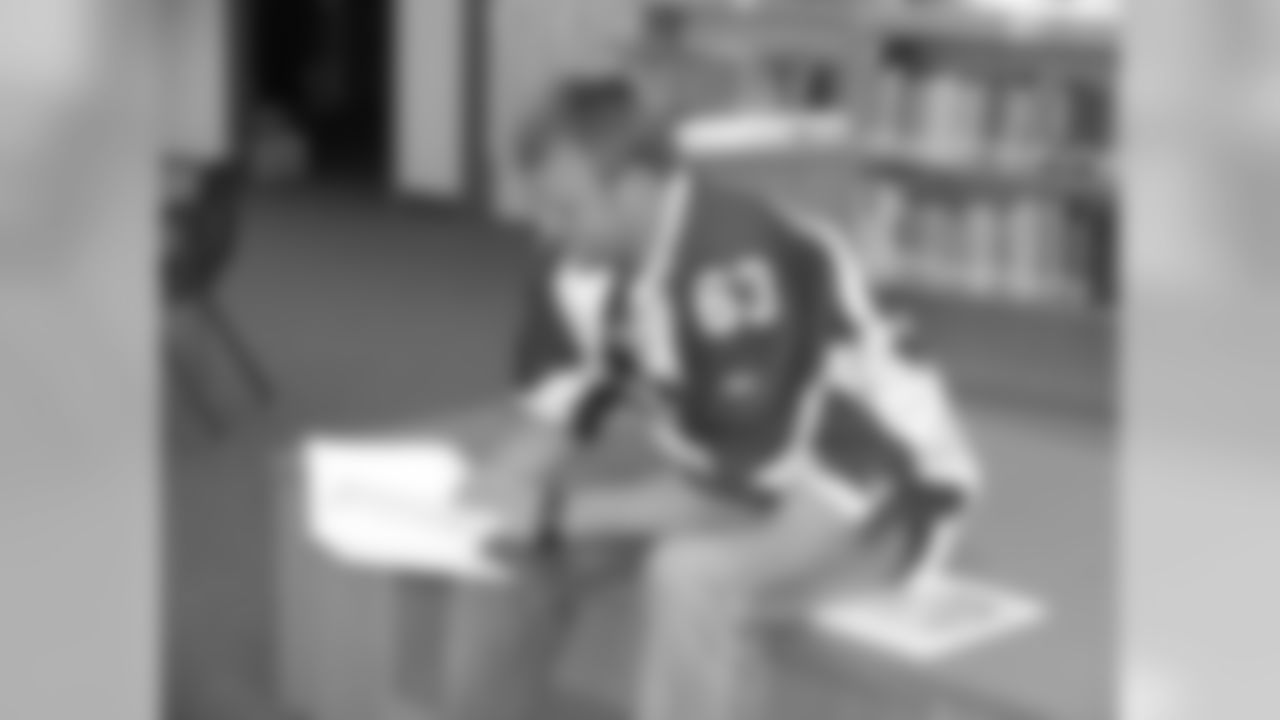 Lyle Sendlein participates in the Milk and Cookies program