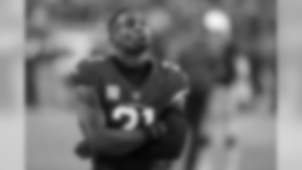 Arizona Cardinals cornerback Patrick Peterson (21) watches during the second half of an NFL football game against the Oakland Raiders, Sunday, Nov. 18, 2018, in Glendale, Ariz. The Raiders won 23-21.