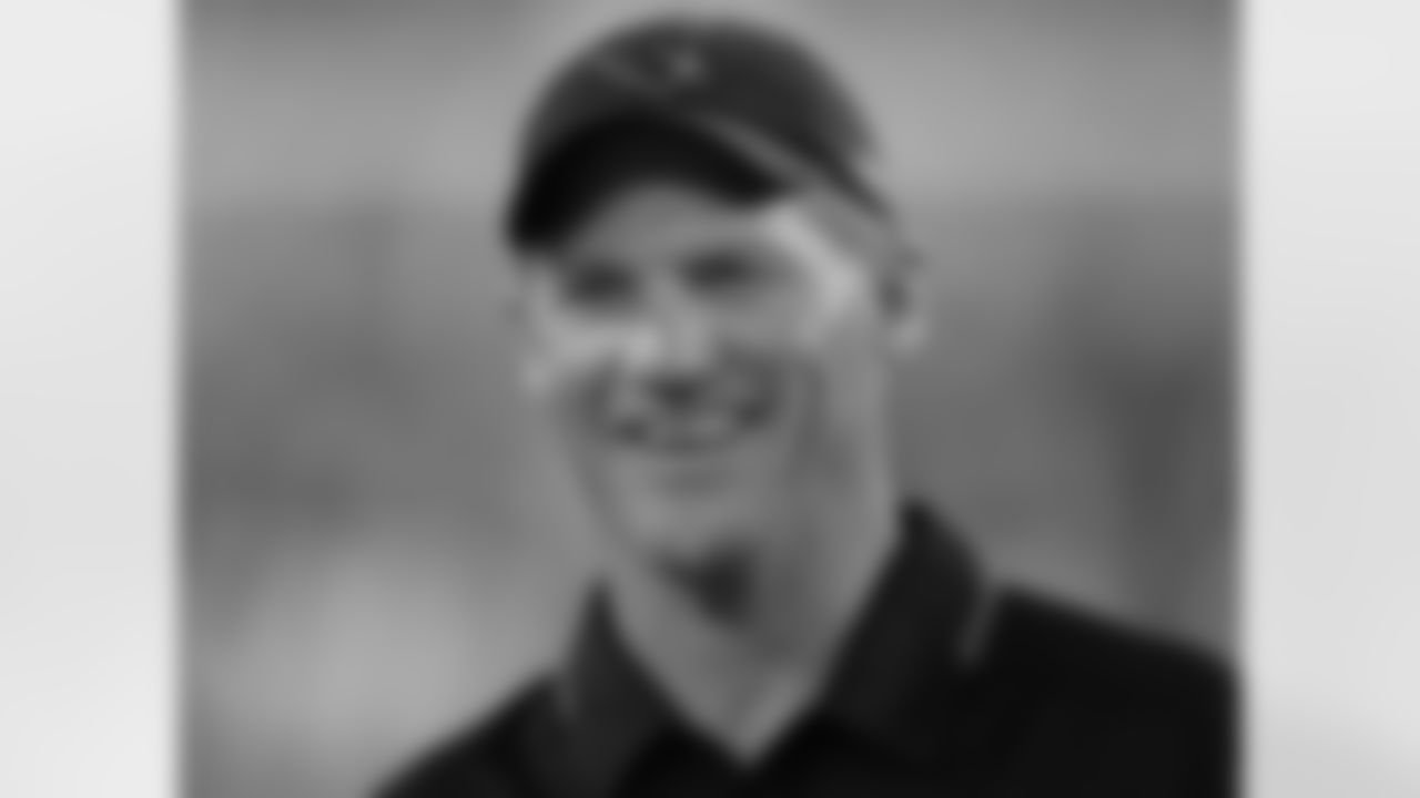 Head Coach Ken Whisenhunt