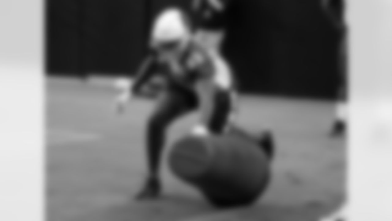 DE Calais Campbell