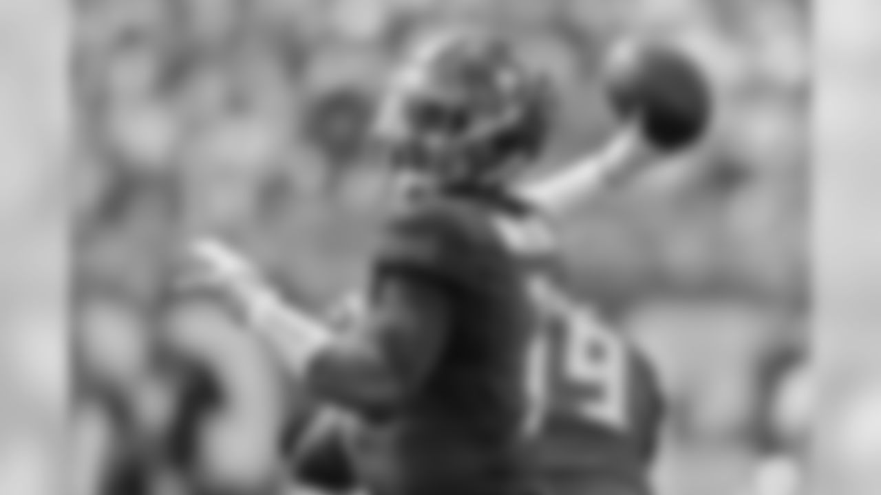 QB Jameis Winston
