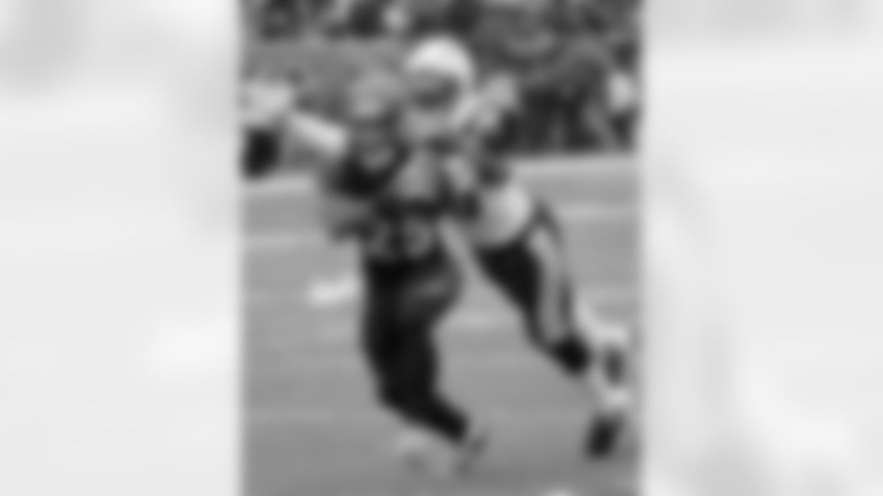 LB Donald Butler