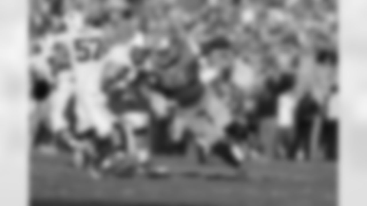 UCLA DE Owamagbe Odighizuwa: Projected first-rounder