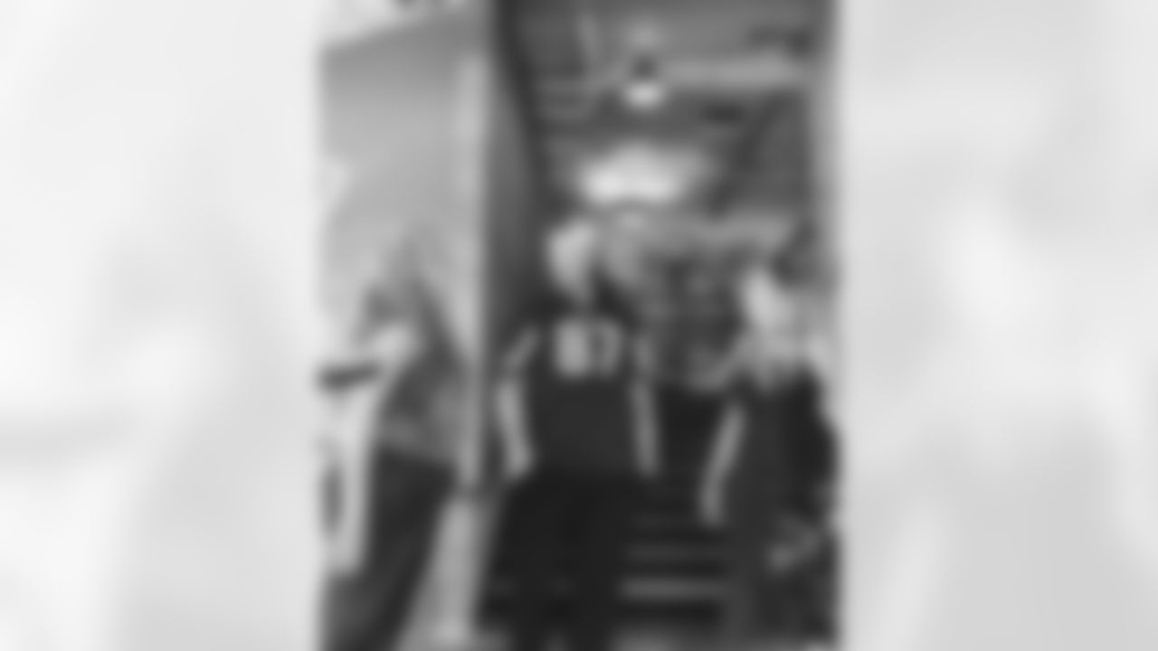 Cardinals_Maxx-Williams_James-Agency_03.28.22-12