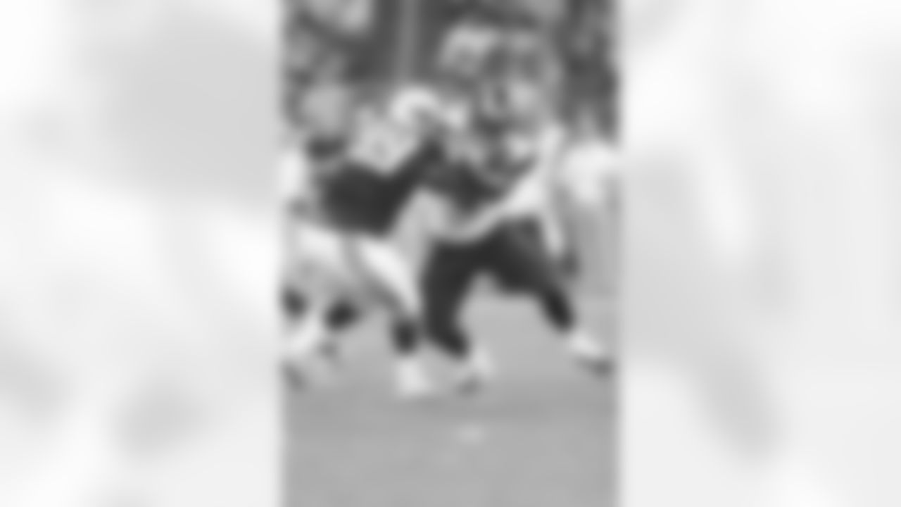 LT Greg Robinson