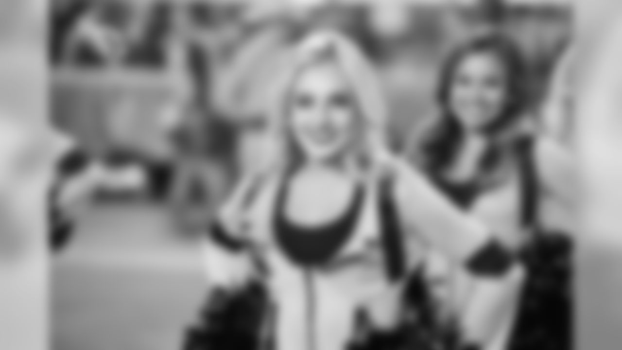 Cheerleaders Perform At Ghostbusters Halftime Show