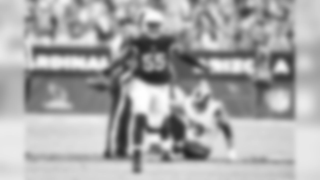 Vote for LB Chandler Jones
